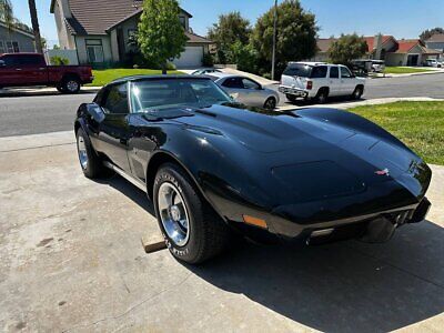 Chevrolet-Corvette-Coupe-1977-Black-White-43003-2