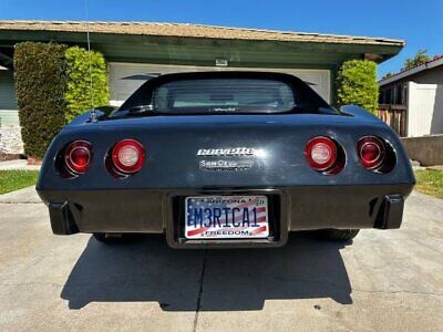 Chevrolet-Corvette-Coupe-1977-Black-White-43003-4