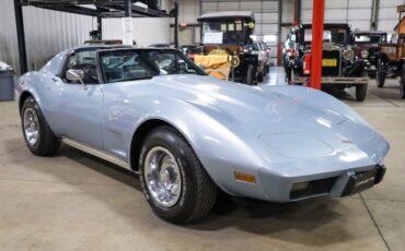 Chevrolet-Corvette-Coupe-1977-Blue-Black-40974-11