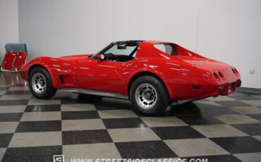 Chevrolet-Corvette-Coupe-1977-Red-Black-49460-10