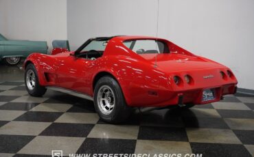 Chevrolet-Corvette-Coupe-1977-Red-Black-49460-11