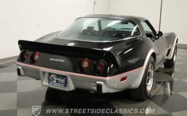 Chevrolet-Corvette-Coupe-1978-Black-Black-64931-9