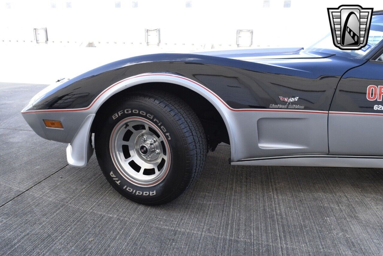 Chevrolet-Corvette-Coupe-1978-Black-Gray-14685-6