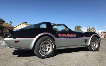 Chevrolet-Corvette-Coupe-1978-Black-Gray-56089-1