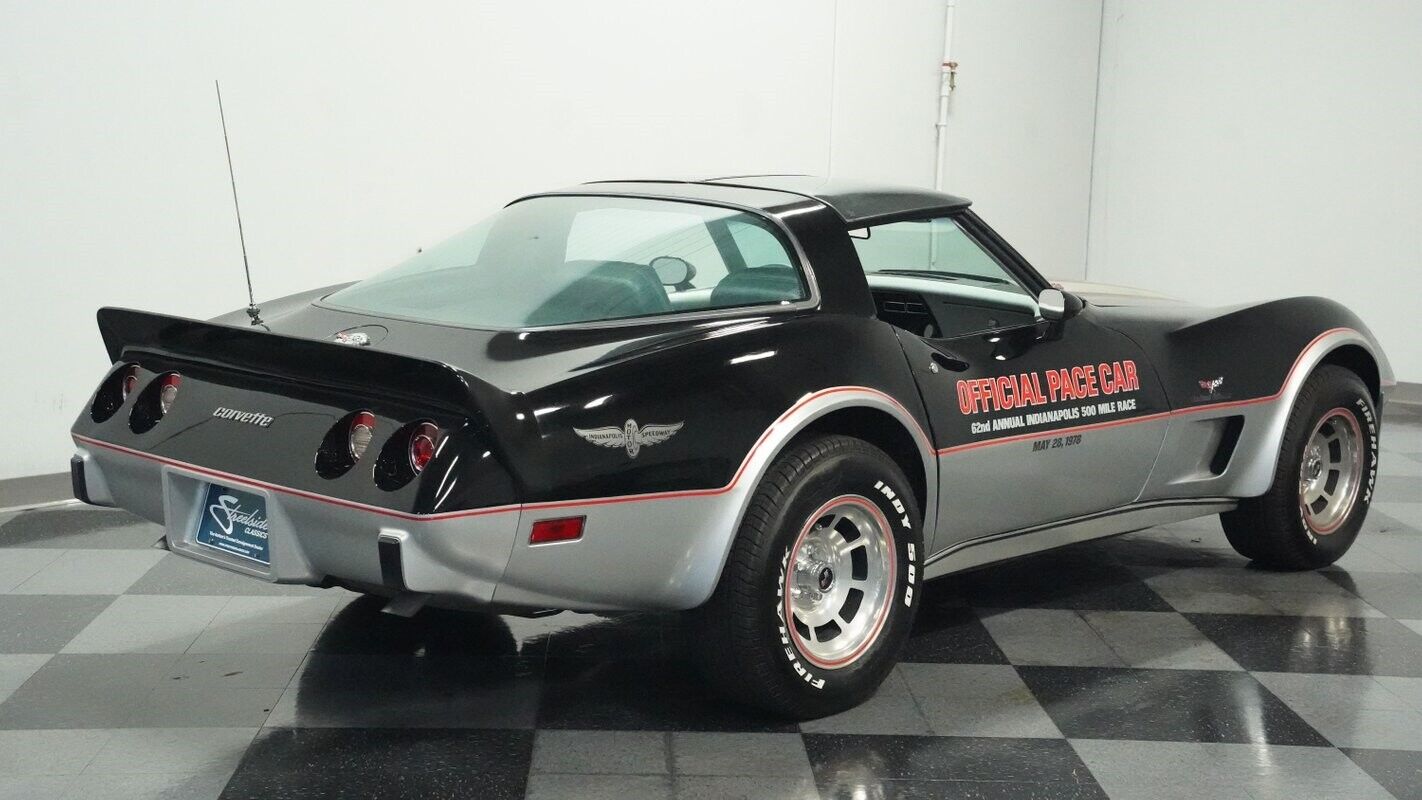 Chevrolet-Corvette-Coupe-1978-Black-Silver-11249-11