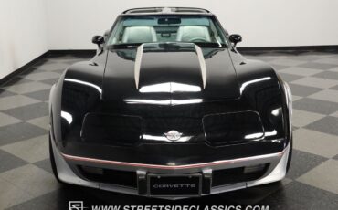 Chevrolet-Corvette-Coupe-1978-Black-Silver-37731-15