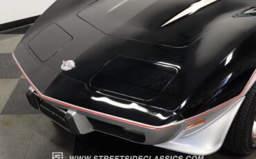 Chevrolet-Corvette-Coupe-1978-Black-Silver-37731-18