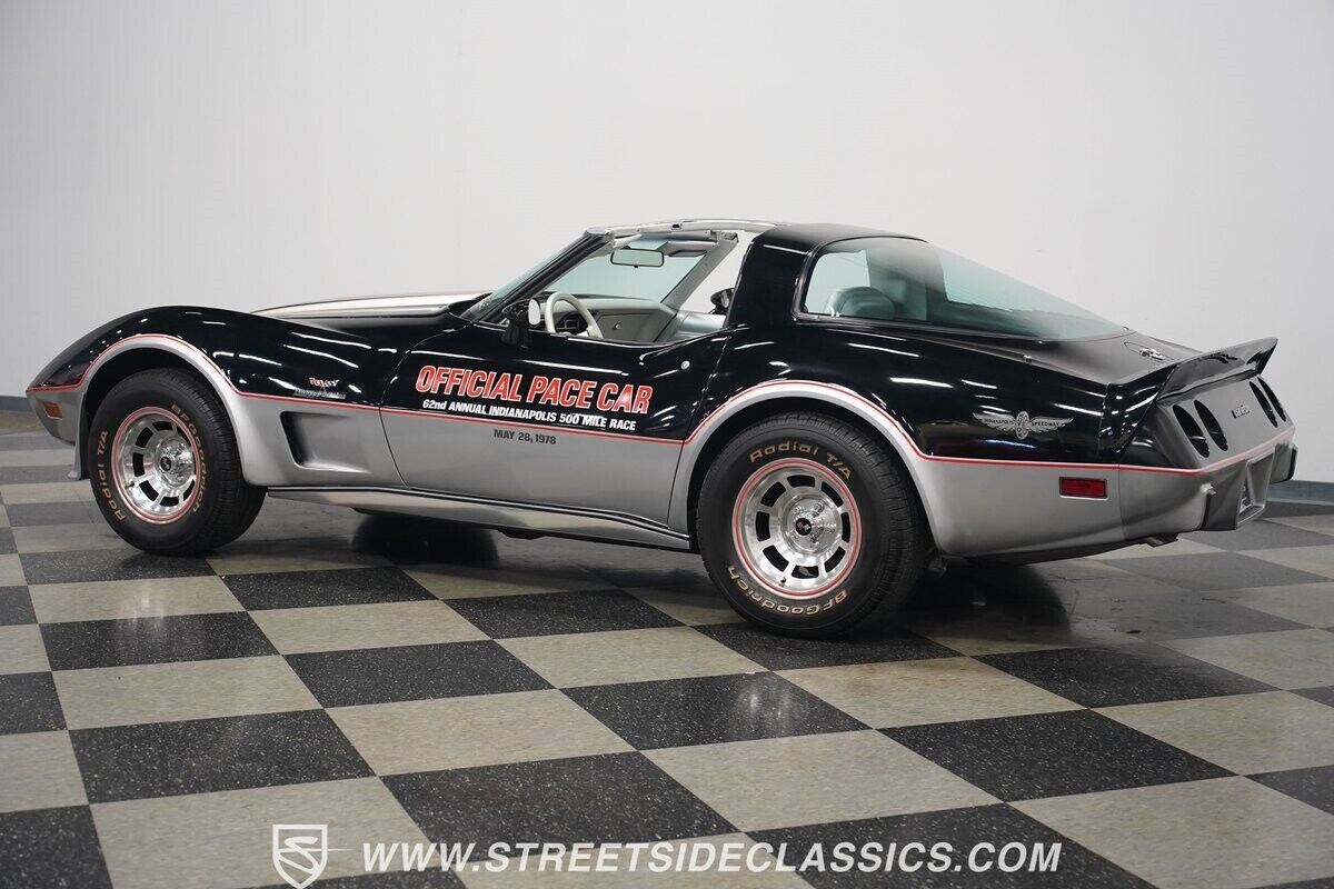 Chevrolet-Corvette-Coupe-1978-Black-Silver-5778-10