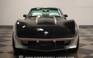 Chevrolet-Corvette-Coupe-1978-Black-Silver-5778-5