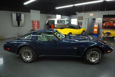 Chevrolet-Corvette-Coupe-1978-Blue-White-144632-4