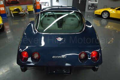 Chevrolet-Corvette-Coupe-1978-Blue-White-144632-6