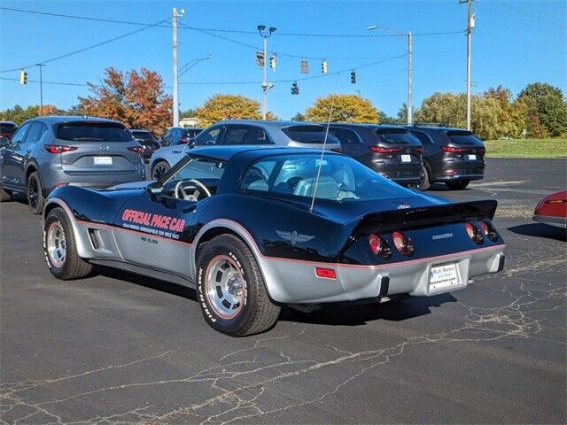 Chevrolet-Corvette-Coupe-1978-Silver-34469-6