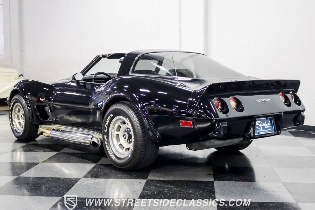 Chevrolet-Corvette-Coupe-1979-Black-Black-102182-8