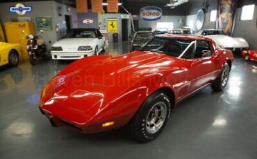 Chevrolet-Corvette-Coupe-1979-Red-Black-52263-1