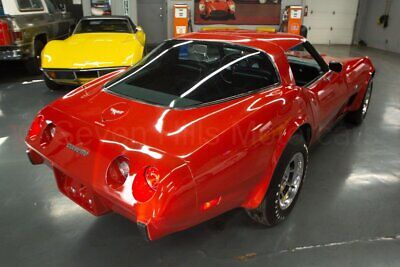 Chevrolet-Corvette-Coupe-1979-Red-Black-52263-5