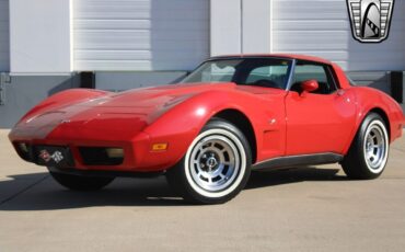 Chevrolet-Corvette-Coupe-1979-Red-Black-58604-2