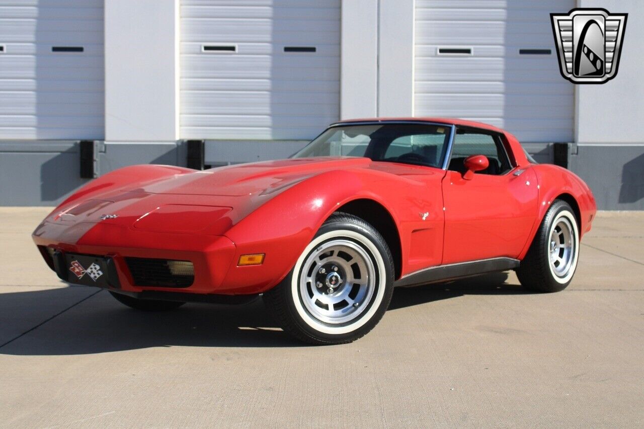 Chevrolet-Corvette-Coupe-1979-Red-Black-58604-3