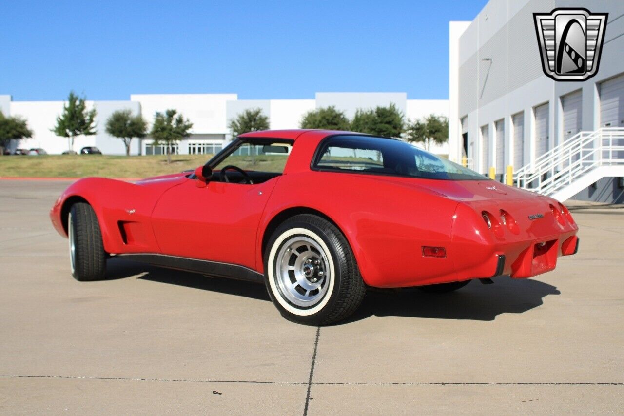 Chevrolet-Corvette-Coupe-1979-Red-Black-58604-5