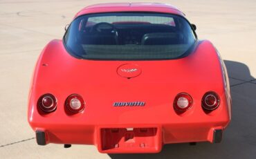 Chevrolet-Corvette-Coupe-1979-Red-Black-58604-6