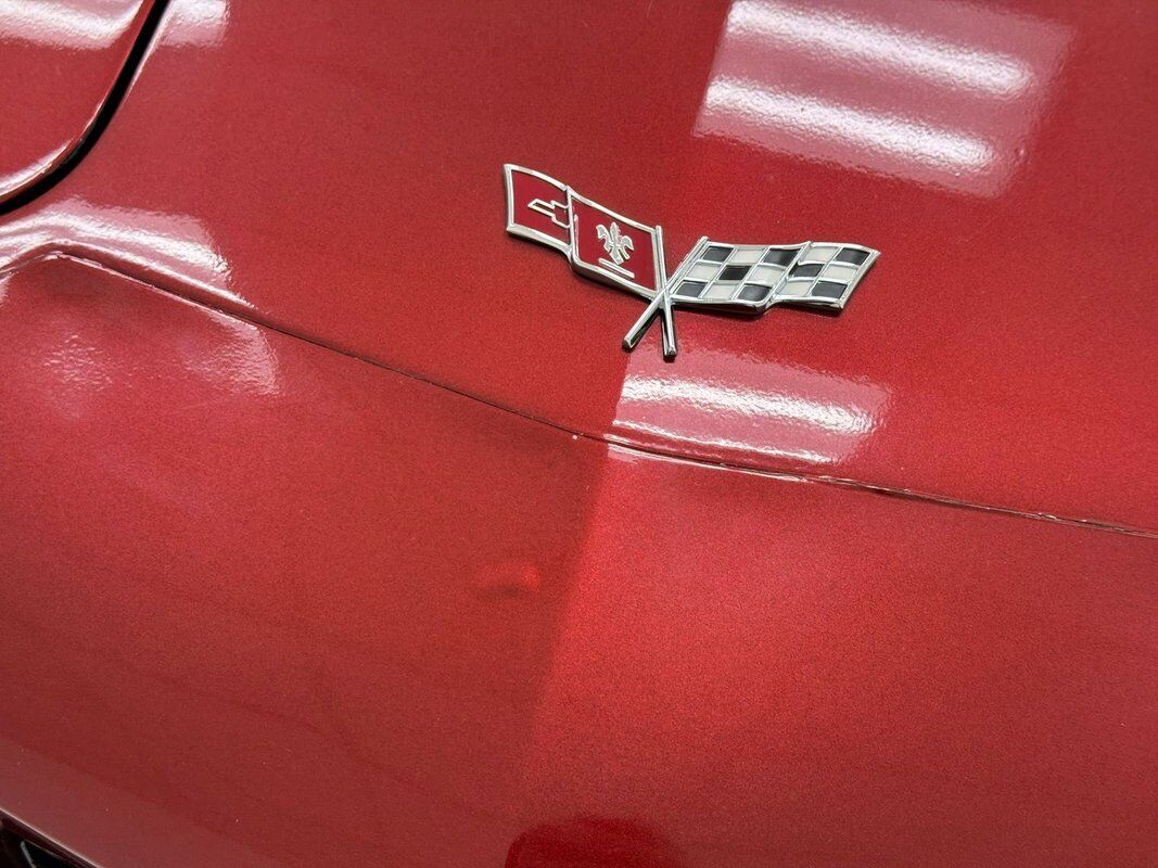 Chevrolet-Corvette-Coupe-1979-Red-Oyster-57322-9