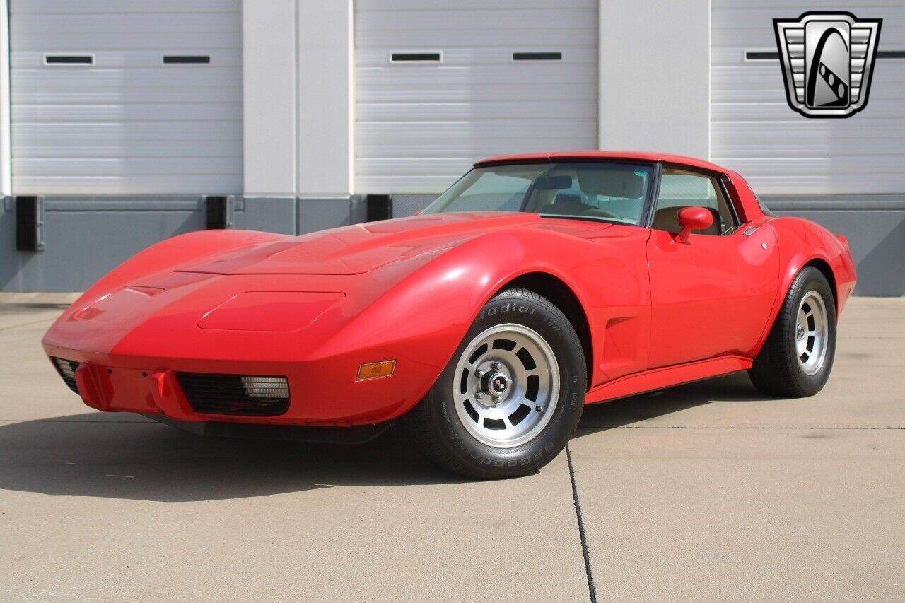 Chevrolet-Corvette-Coupe-1979-Red-Tan-82453-2