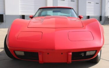 Chevrolet-Corvette-Coupe-1979-Red-Tan-82453-8