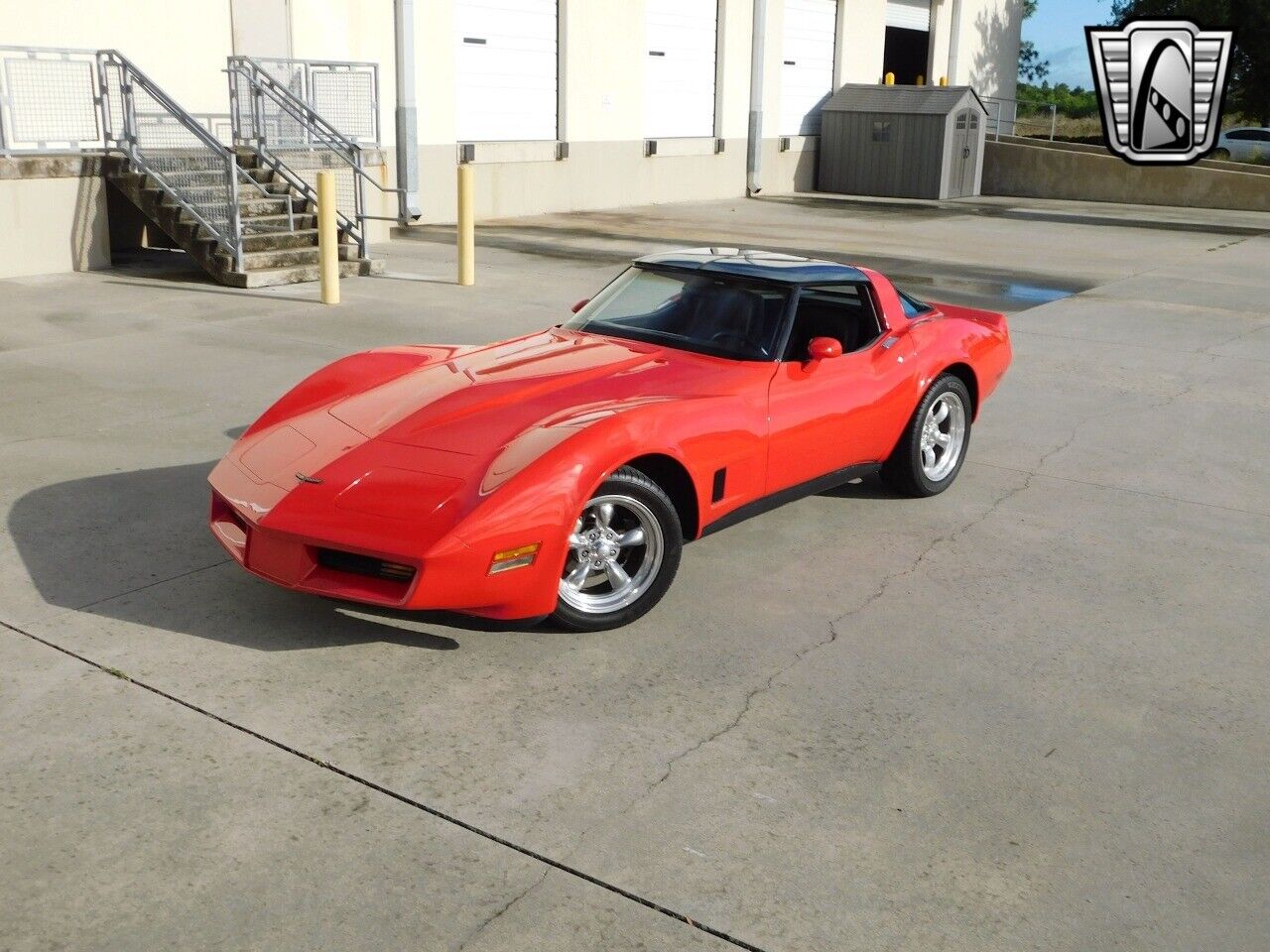 Chevrolet-Corvette-Coupe-1981-Red-Black-159480-11