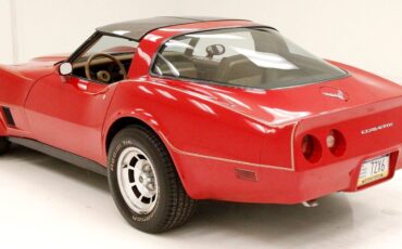 Chevrolet-Corvette-Coupe-1981-Red-Camel-158963-3