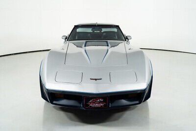 Chevrolet-Corvette-Coupe-1981-Silver-Blue-73293-3