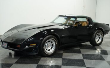 Chevrolet-Corvette-Coupe-1982-Black-Tan-119676-6