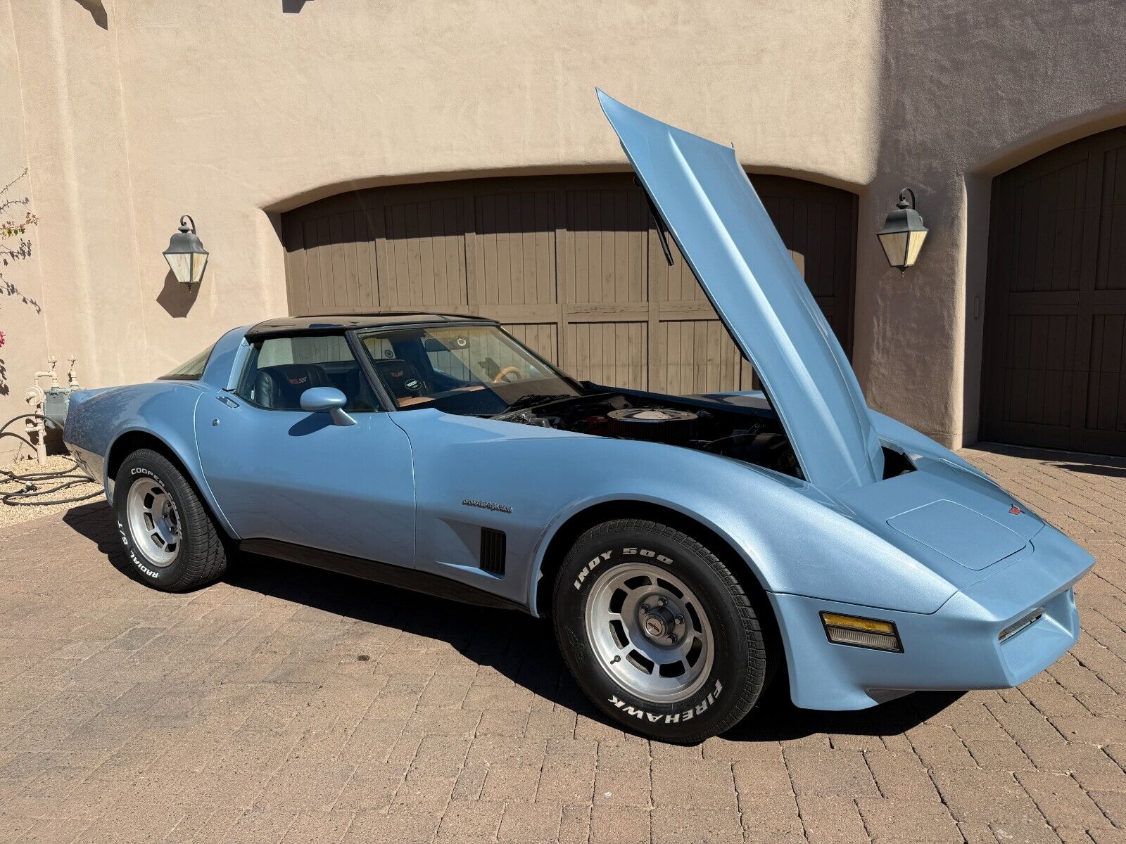 Chevrolet-Corvette-Coupe-1982-Blue-Tan-107021-7