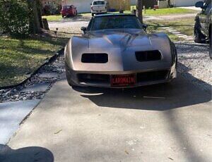 Chevrolet-Corvette-Coupe-1982-Brown-Tan-125529-3