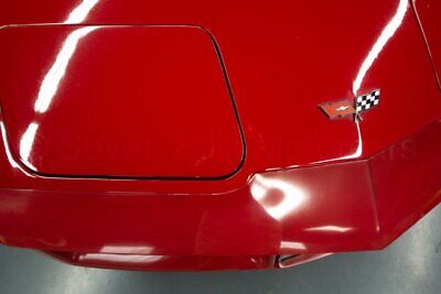 Chevrolet-Corvette-Coupe-1982-Red-Black-69322-11