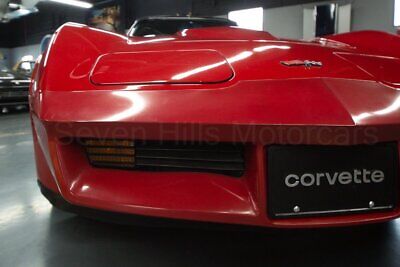 Chevrolet-Corvette-Coupe-1982-Red-Black-69322-16