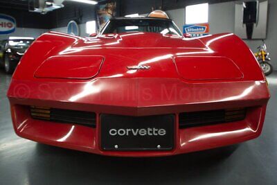 Chevrolet-Corvette-Coupe-1982-Red-Black-69322-17