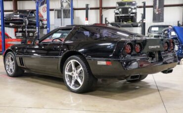 Chevrolet-Corvette-Coupe-1985-Black-Gray-221006-5