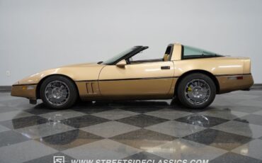 Chevrolet-Corvette-Coupe-1987-Gold-Saddle-157498-2