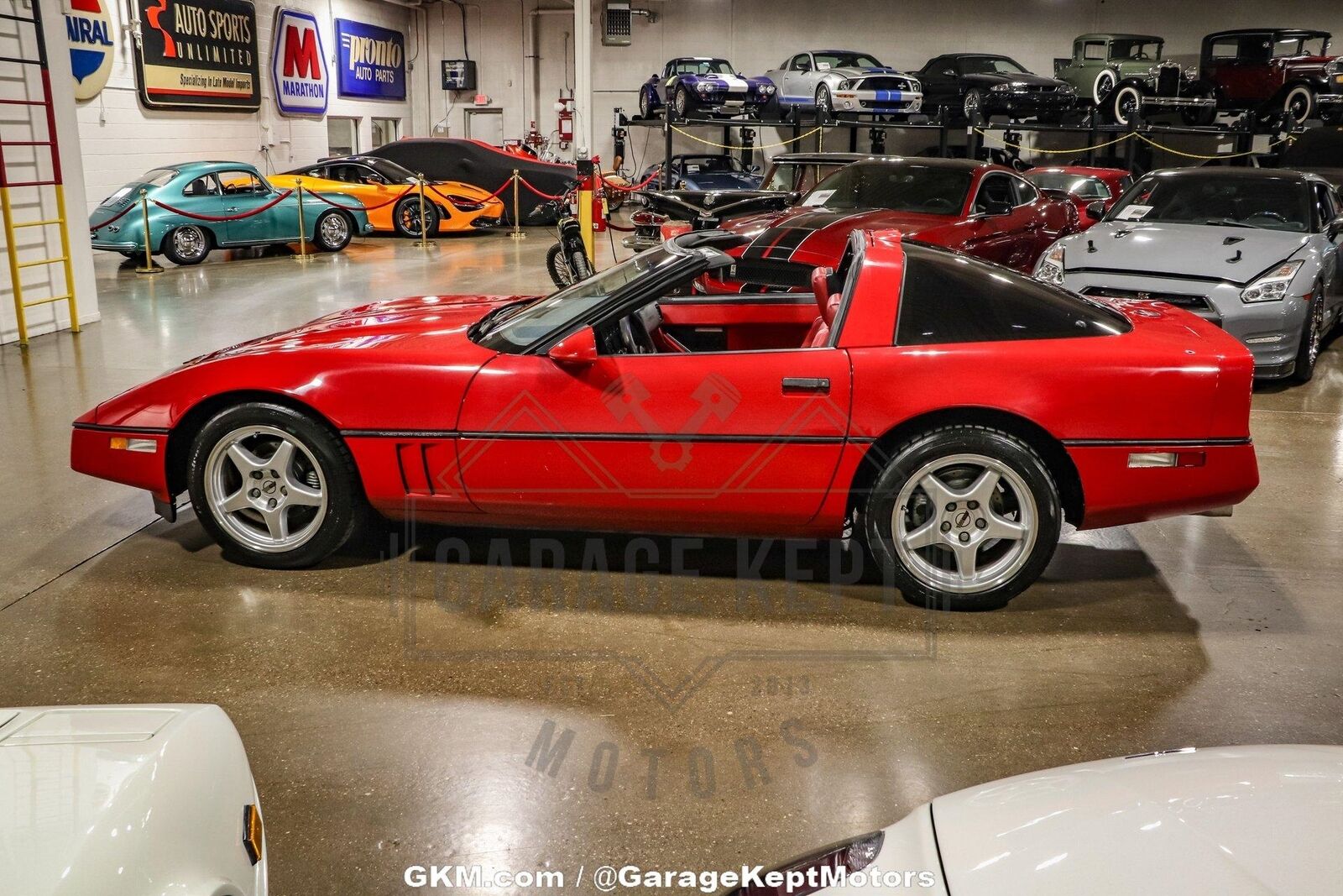 Chevrolet-Corvette-Coupe-1987-Red-Red-174804-10