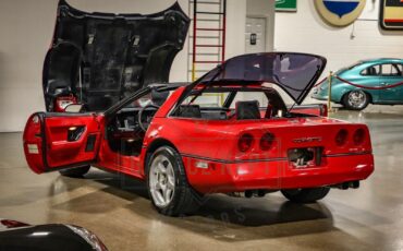 Chevrolet-Corvette-Coupe-1987-Red-Red-174804-2