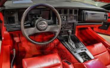 Chevrolet-Corvette-Coupe-1987-Red-Red-174804-3