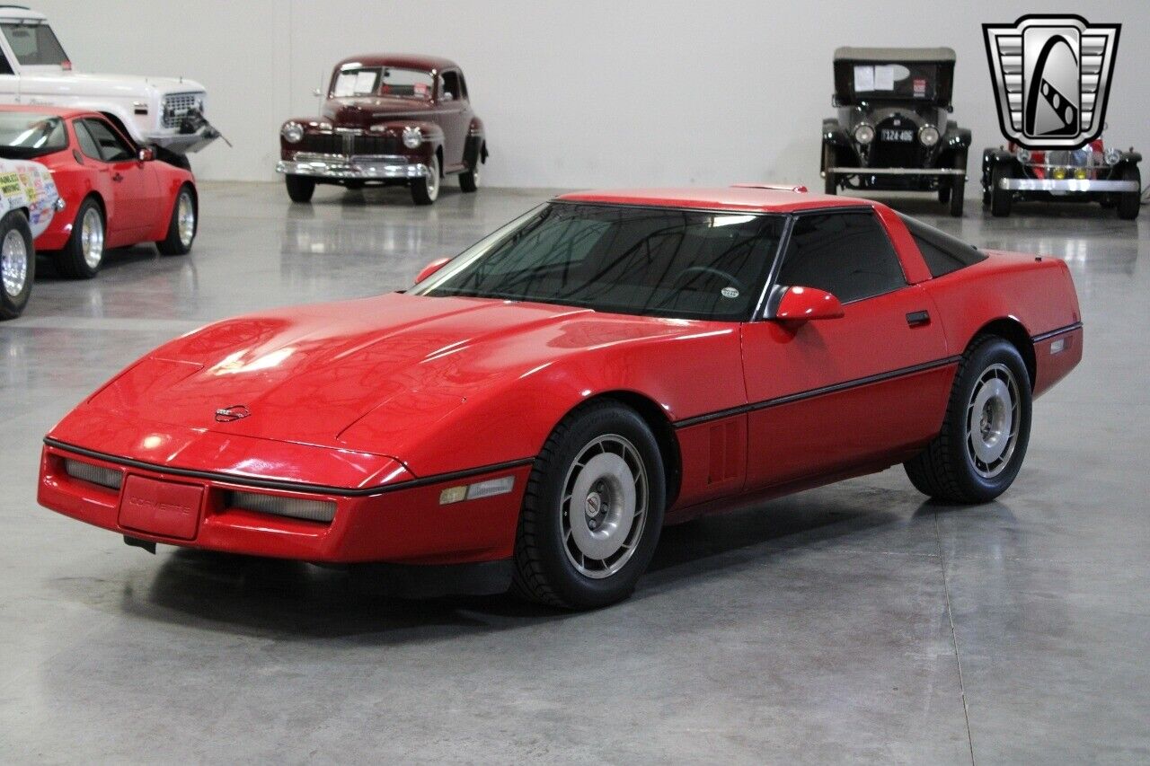 Chevrolet-Corvette-Coupe-1987-Red-Red-82040-2