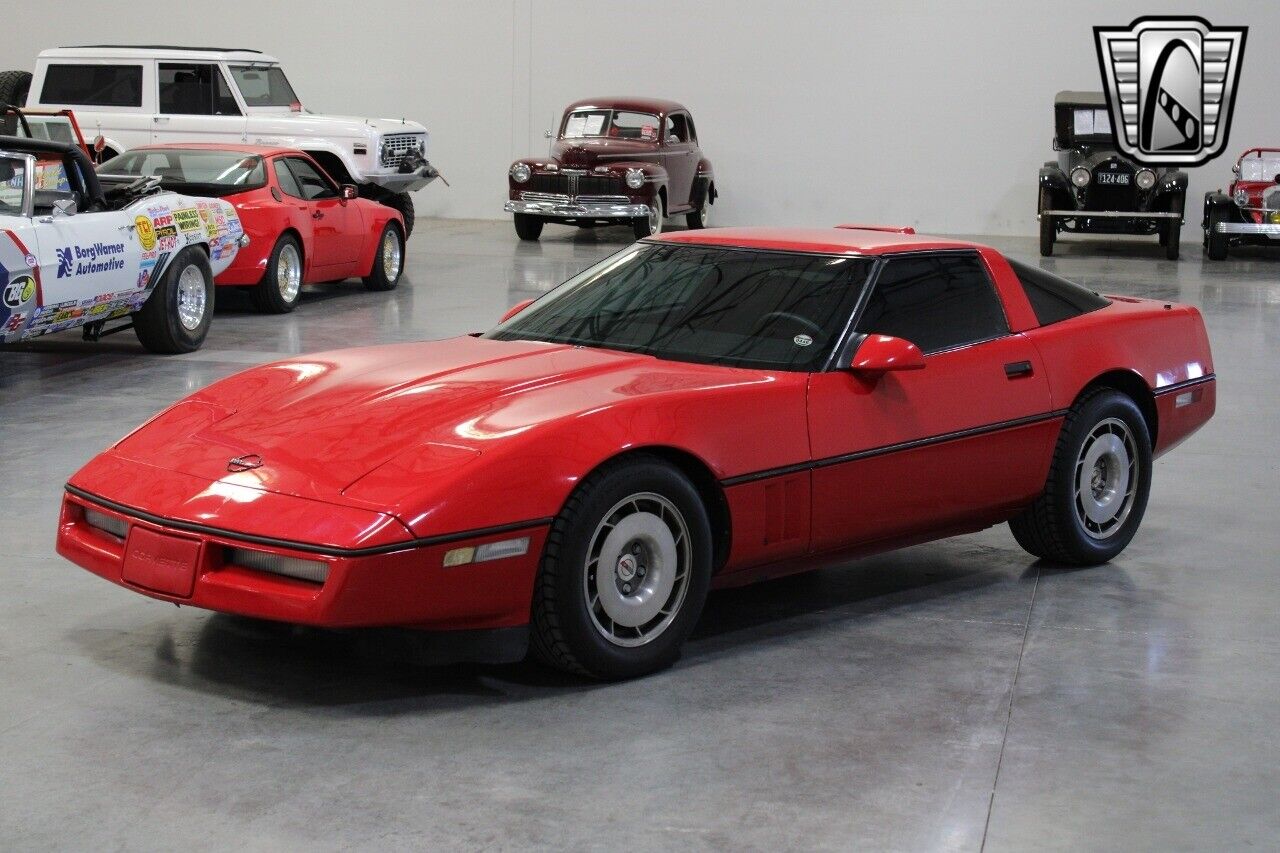 Chevrolet-Corvette-Coupe-1987-Red-Red-82040-6