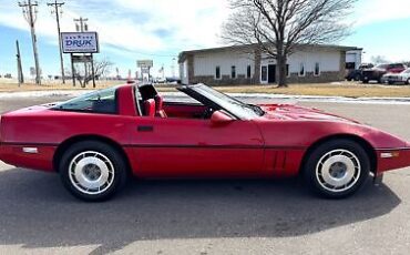 Chevrolet-Corvette-Coupe-1987-Red-Red-9017-1