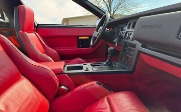 Chevrolet-Corvette-Coupe-1987-Red-Red-9017-10