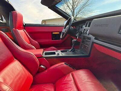 Chevrolet-Corvette-Coupe-1987-Red-Red-9017-10