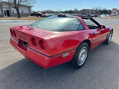 Chevrolet-Corvette-Coupe-1987-Red-Red-9017-2