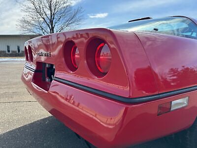 Chevrolet-Corvette-Coupe-1987-Red-Red-9017-23