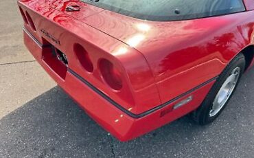 Chevrolet-Corvette-Coupe-1987-Red-Red-9017-25