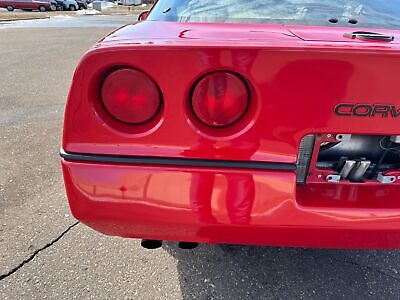 Chevrolet-Corvette-Coupe-1987-Red-Red-9017-30