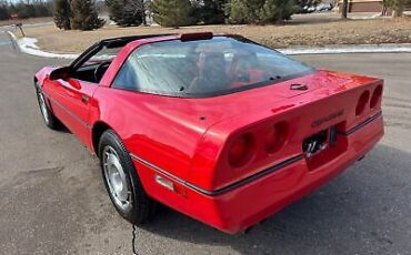 Chevrolet-Corvette-Coupe-1987-Red-Red-9017-5